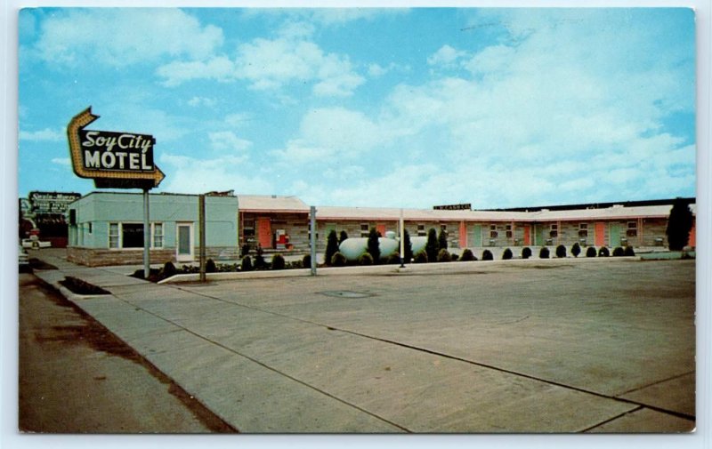 DECATUR, IL Illinois ~ SOY CITY MOTEL c1950s Macon County Roadside  Postcard