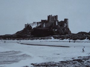Northumberland BAMBURGH CASTLE & The Beach c1920s RP Postcard by R. Johnson