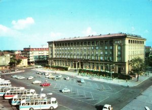 CONTINENTAL SIZE POSTCARD HOTEL TRIMONTIUM AT PLOVDIV BULGARIA 1960's