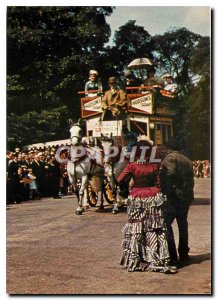 Postcard Modern Garden Seat Type Horse Omnibus