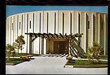 Bien Mur Indian Market,Albuquerque,NM Postcard 
