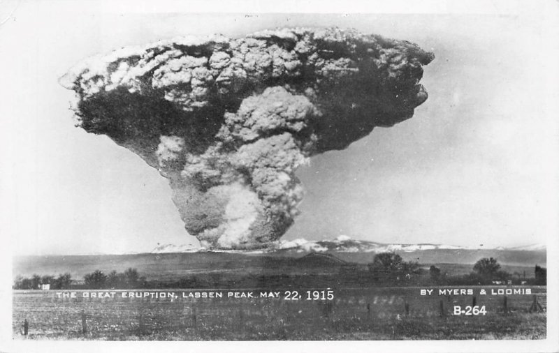 RPPC GREAT ERUPTION LASSEN PEAK VOLCANO WASHINGTON REAL PHOTO POSTCARD (1915)