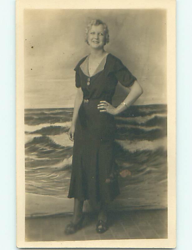 Pre-1949 rppc PRETTY BLOND BOMBSHELL GIRL WITH SHORT HAIR r6227