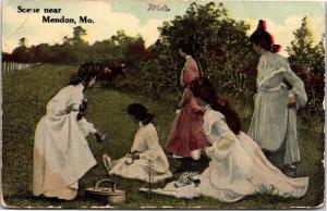 Scene Near Mendon, MO Picnic, Girls, Bull  Vintage Postcard H02