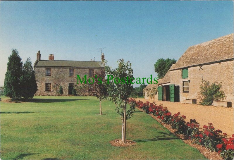 Northamptonshire Postcard - Castle Farm, Barnwell, Near Oundle RR19217