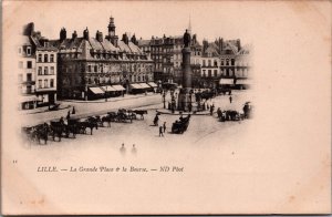 France Lille La Grande Place la Bourse Vintage Postcard C047