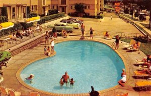 Cincinnati, Ohio NORTH PLAZA MOTEL Pool Roadside 1950s Cars Vintage Postcard