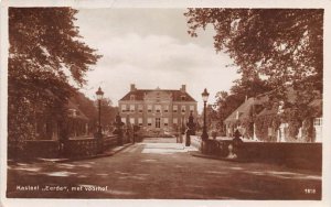 Kasteel Erde met voorhof Holland 1927 