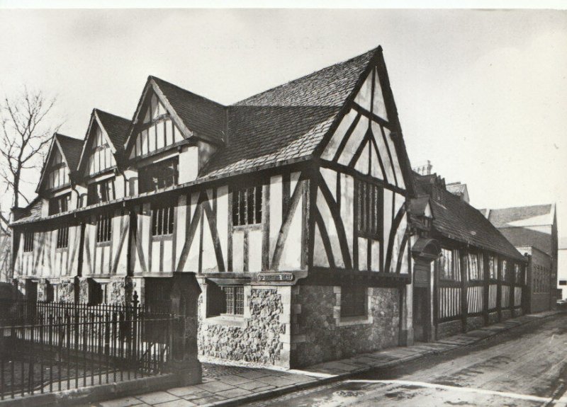 Leicestershire Postcard - The Guildhall - 14th Century - Ref TZ8909