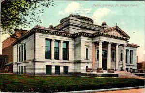 Postcard LIBRARY SCENE Ft. Dodge Iowa IA AL8457