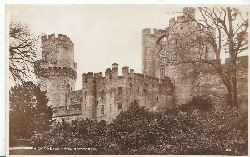 Warwickshire Postcard - Warwick Castle - The Ramparts  U1758