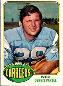 1976 Topps Football Card Dennis Partee San Diego Chargers sk4512