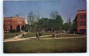 EUGENE, OR Oregon ~  CAMPUS BUILDINGS  University of Oregon c1950s  Postcard