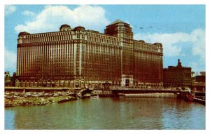 Postcard BUILDING SCENE Chicago Illinois IL AS0794