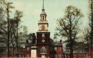 Vintage Postcard 1910's Independence Hall and Barry Statue Philadelphia PA