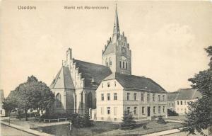 AK Germany Usedom Insel Markt mit Marienkirche