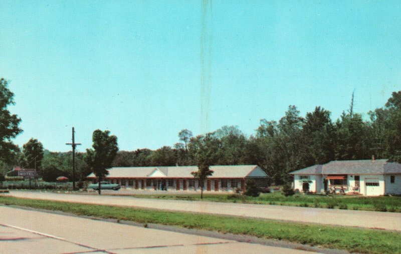 Vintage Postcard Mayflower Motel US 20 Sangerfield  NY Cherry Valley Turnpike