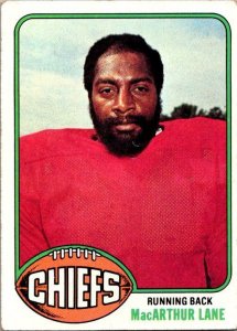 1976 Topps Football Card MacArthur Lane Kansas City Chiefs sk4522