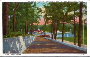 Postcard MO Neosho - Entrance to Sagmount Park located between Joplin and Neosho