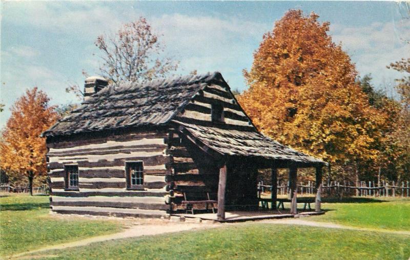 Schoenbrunn Village - New Philadelphia, Ohio - Log Cabin - post card - vintage