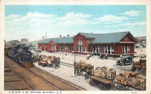 TRAIN DEPOT RAILROAD STATION MITCHELL SOUTH DAKOTA SOLDIER'S MAIL POSTCARD 1945