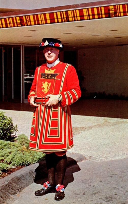 Canada Vancouver Bayshore Inn Hotel Doorman In Authentic Yeoman Of The Guard ...