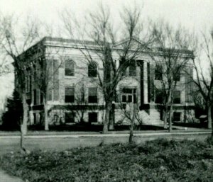 RPPC 1940s Oshkosh Nebraska NE - Garden County Courthouse UNP Postcard P9