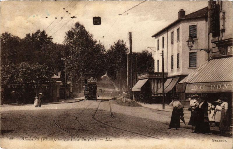 CPA OULLINS - La Place du Pont (692992)