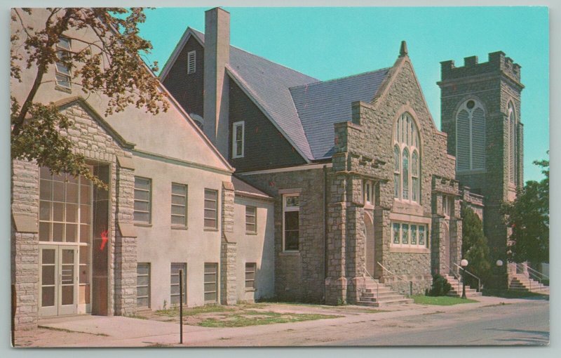 Lewes Delaware~Methodist Church Entrance~Vintage Postcard