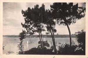 BR52301 Dinard la vale du frieure vue a travers     France