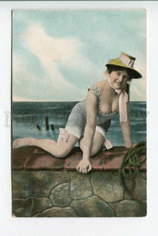 423560 FASHION Lady in BATHING SUIT SWIMWEAR Vintage postcard