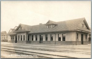 ROSEBURG OR RAILROAD STATION RAILWAY DEPOT ANTIQUE REAL PHOTO POSTCARD RPPC