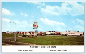 HOUSTON, TX Texas ~ Roadside AIRPORT MOTOR INN c1950s Cars Postcard