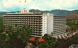 Vintage Postcard Princess Kaiulani Hotel Waikiki Beach Sheraton Hotel Hawaii HI