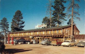 Ruby's Inn at the Entrance to Bryce National Park Utah 1940s & 50s Cars