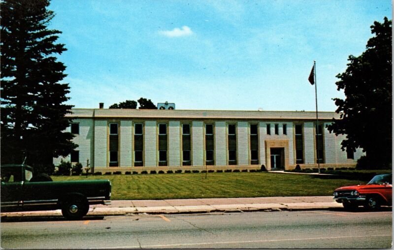 Court House Cedar County IA Iowa Old Truck Car Postcard VTG UNP Koppel Vintage