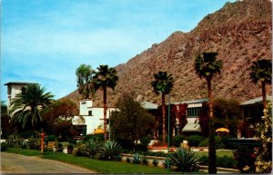 Postcard Paradise Inn in Phoenix, Arizona