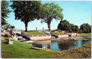 VINTAGE POSTCARD SCENE AT BABYLON LONG ISLAND NEW YORK 1960s