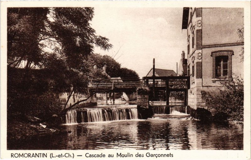 CPA Romorantin Cascade au Moulin des Garconnets FRANCE (1287442)