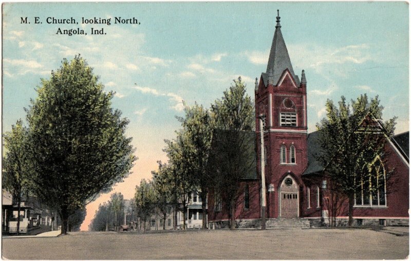 1914 ANGOLA Indiana Ind Postcard ME Church Looking North