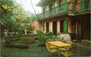 Postcard New Orleans - Patio Courtyard Maison de Ville hotel