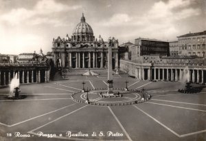 Vintage Postcard Real Photo Roma Piazza E Basilica Di S. Pietro Rome Italy RPPC