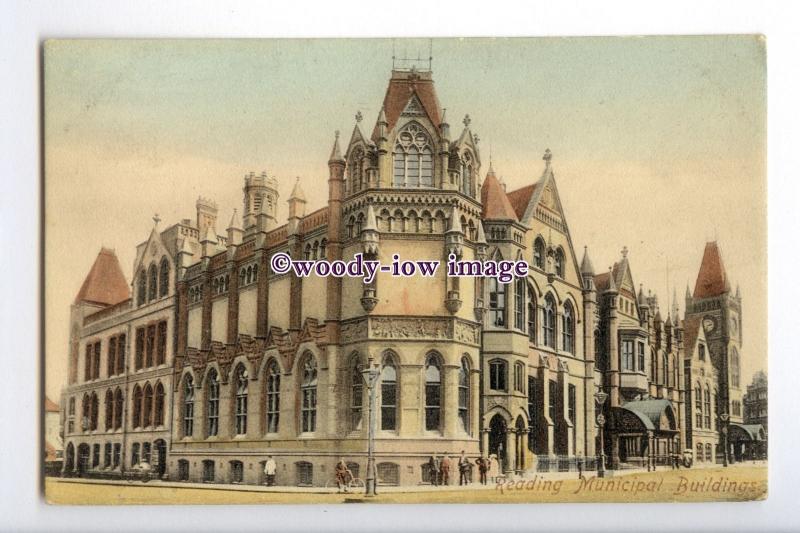 tq2797 - Berks - Early View of the Municipal Buildings in Reading - Postcard