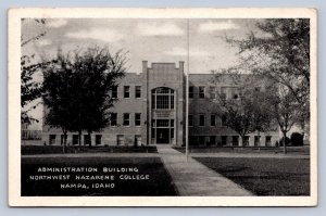 J96/ Nampa Idaho Postcard c1940s Admin Building Nazarene College  287