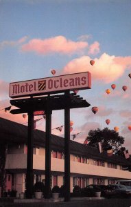 Reno Nevada Motel Orleans Hot Air Balloons Vintage Postcard AA41790