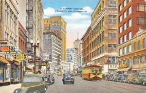 Oakland, CA California  TELEGRAPH AVENUE Street Scene FURS ca1940's Postcard