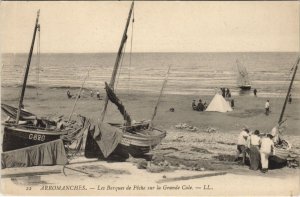 CPA ARROMANCHES Les Barques de Peche sur la Grande Cale (1225616)