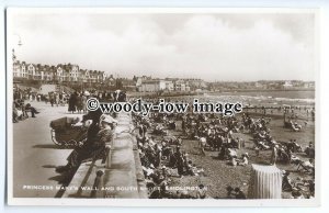 tq0121 - Yorks - Princess Mary's Wall & South Shore, at Bridlington - postcard