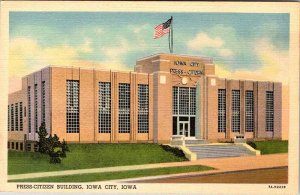 Postcard BUILDING SCENE Iowa City Iowa IA AN9541