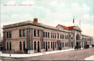 Union Station Des Moines Iowa Postcard horse buggy